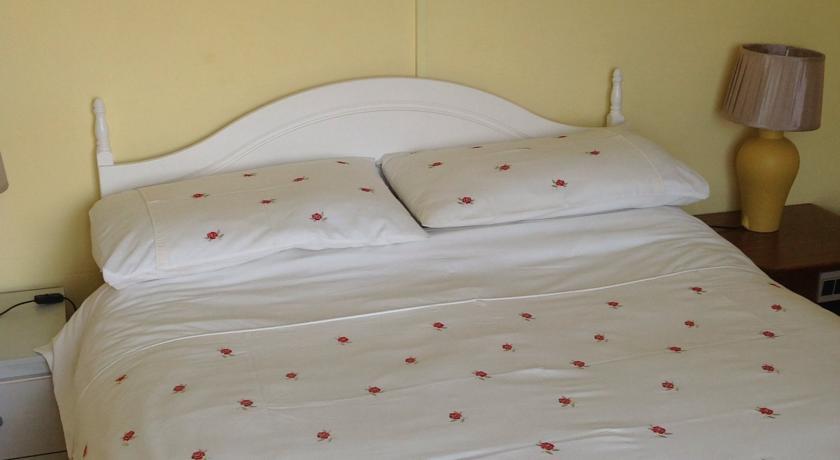 Shamrock House B&B Killarney Room photo